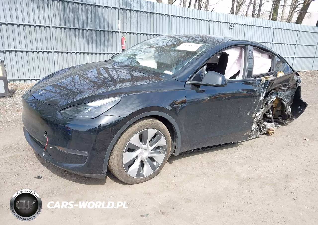 2023 Tesla Model Y Awd-Long Range Dual Motor All-Wheel Drive VIN:7SAYGDEE4PF765382 - 2