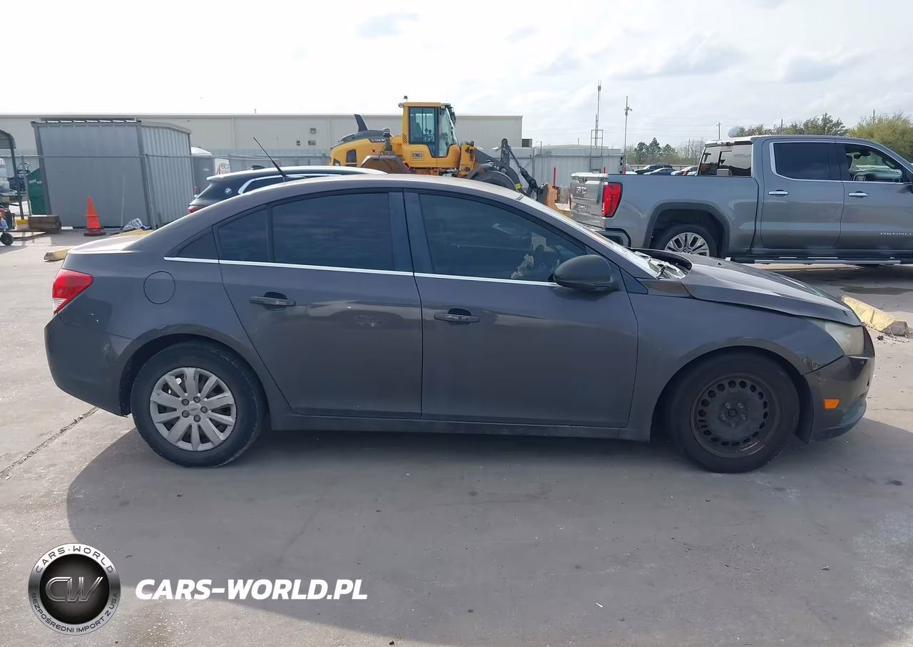 2011 Chevrolet Cruze Ls VIN:1G1PC5SH4B7218094 - 13