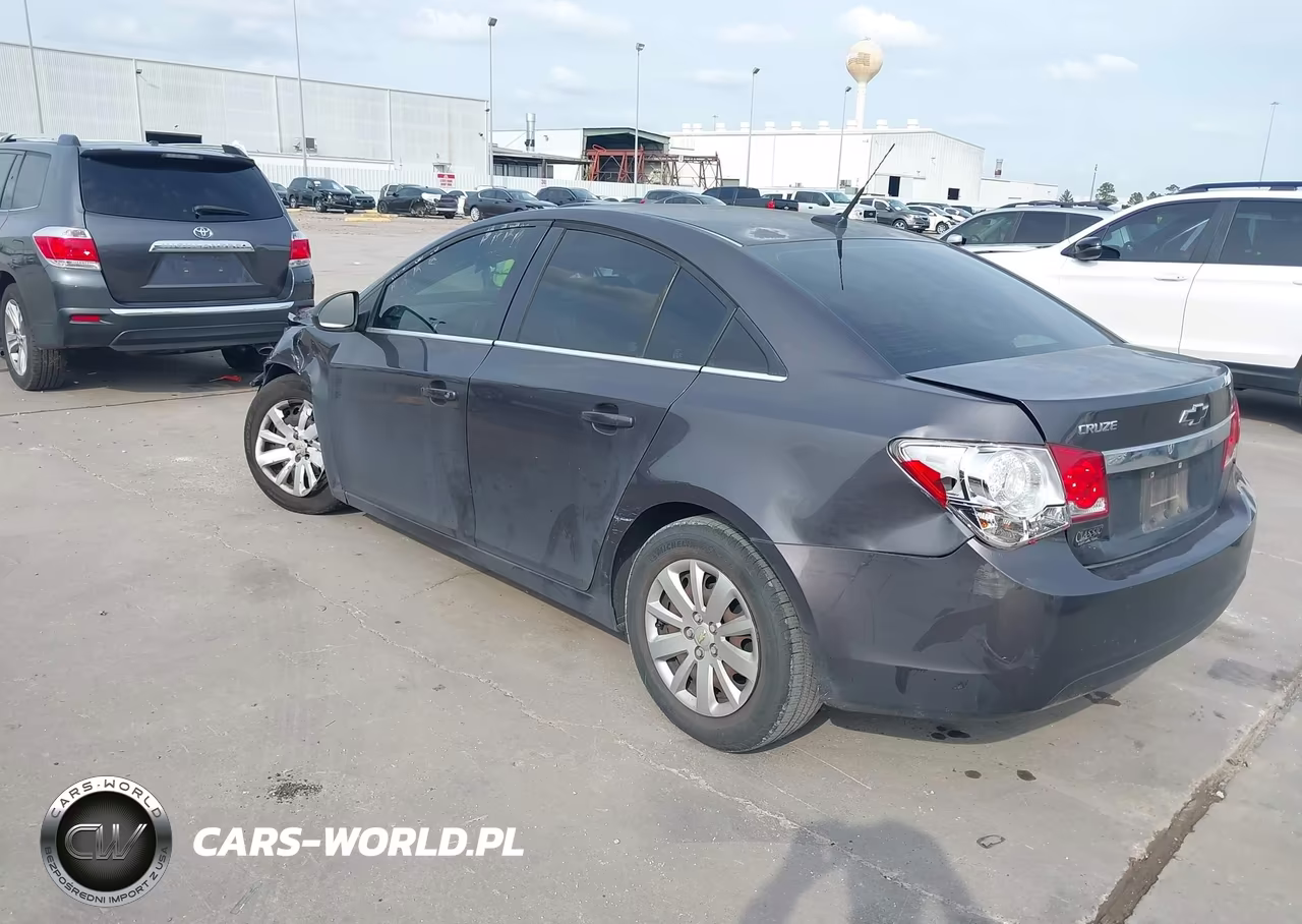2011 Chevrolet Cruze Ls VIN:1G1PC5SH4B7218094 - 3