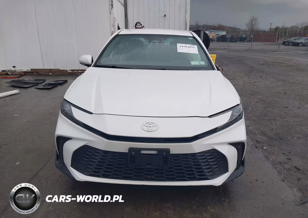 2025 Toyota Camry Se VIN:4T1DBADK9SU500940 - 13
