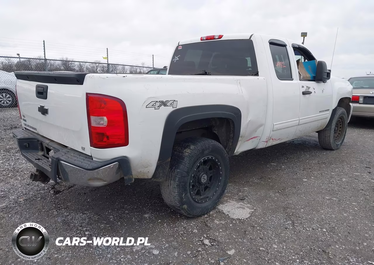 2011 Chevrolet Silverado 1500 Lt VIN:1GCRKSE33BZ459554 - 4