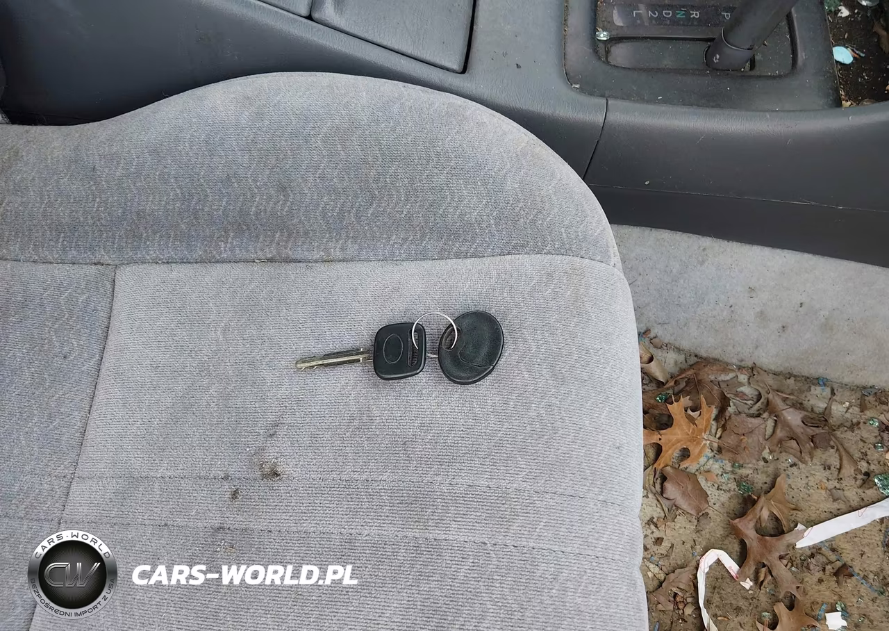 1998 Toyota Camry Le VIN:4T1BG22K1WU294021 - 11