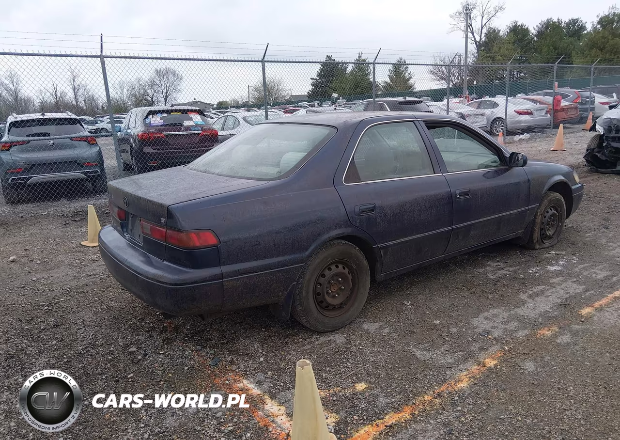 1998 Toyota Camry Le VIN:4T1BG22K1WU294021 - 4