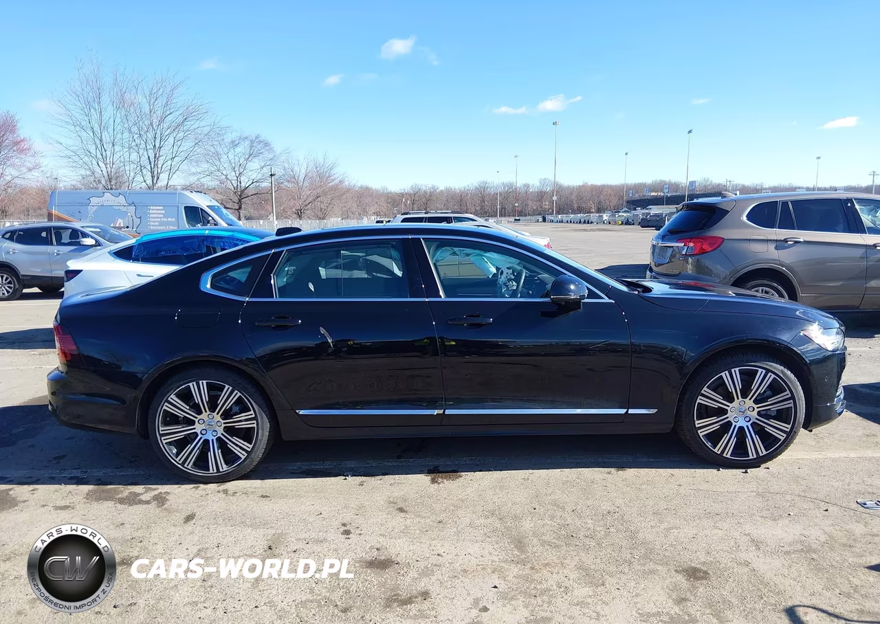 2025 Volvo S90 Plug-In Hybrid T8 Plus VIN:LVYH60AE4SP441094 - 13