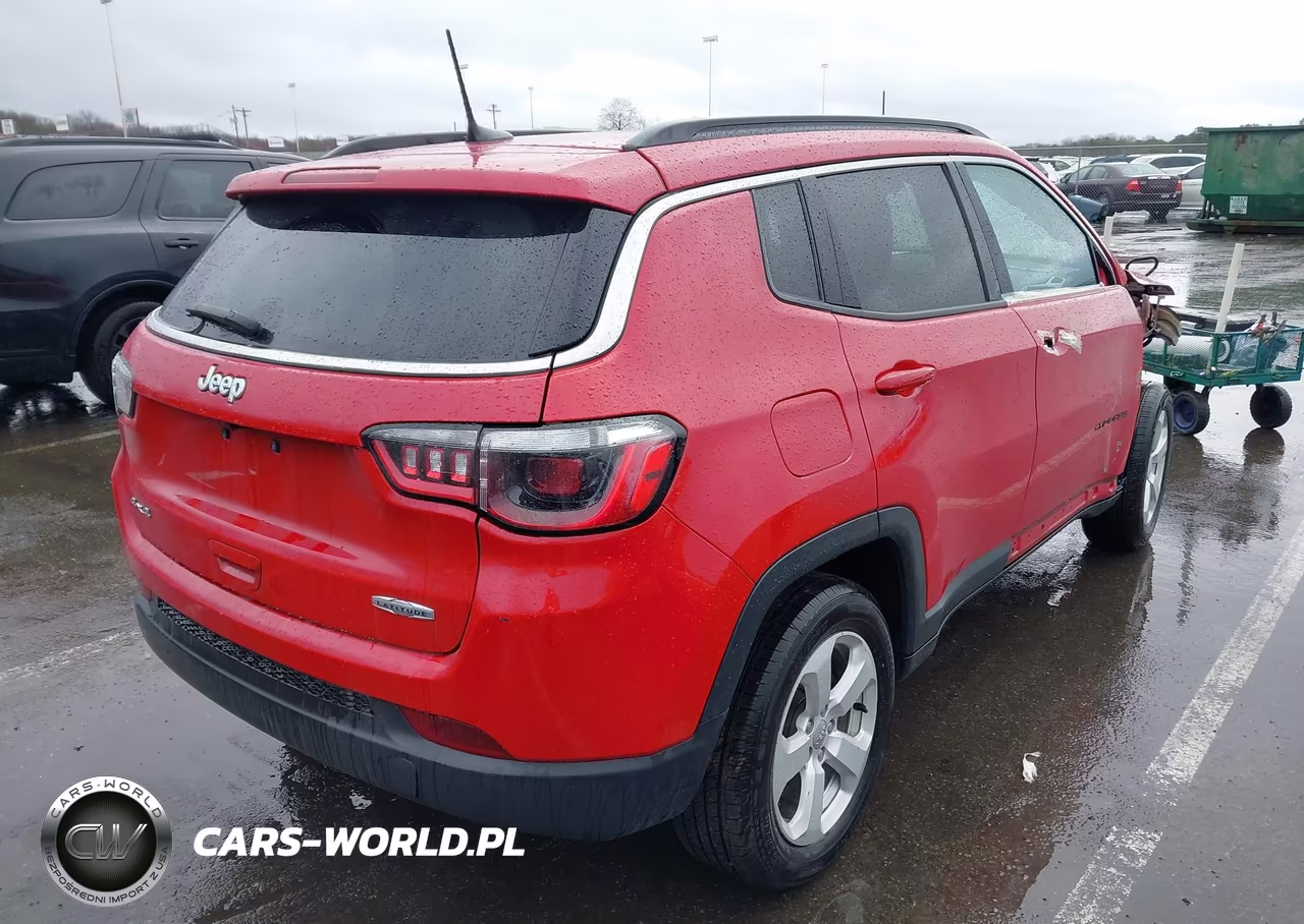 2021 Jeep Compass Latitude 4X4 VIN:3C4NJDBBXMT547424 - 4