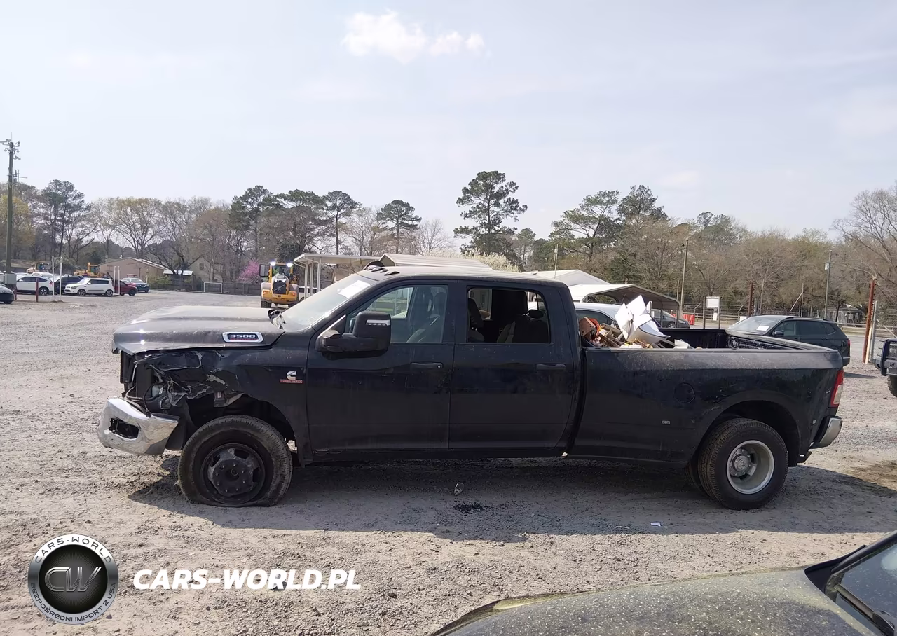 2024 Ram 3500 Tradesman 4X4 8' Box VIN:3C63RRGL1RG256333 - 13