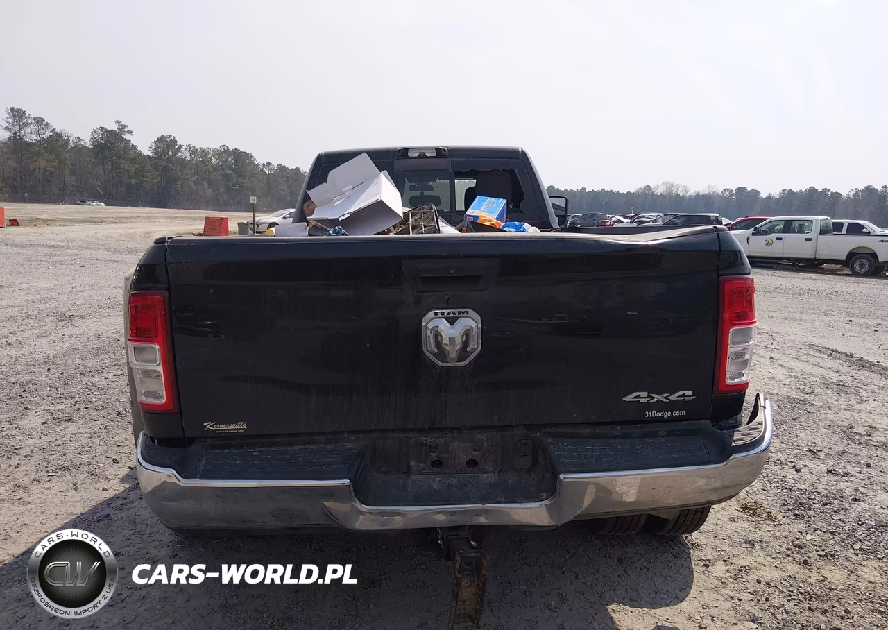 2024 Ram 3500 Tradesman 4X4 8' Box VIN:3C63RRGL1RG256333 - 14