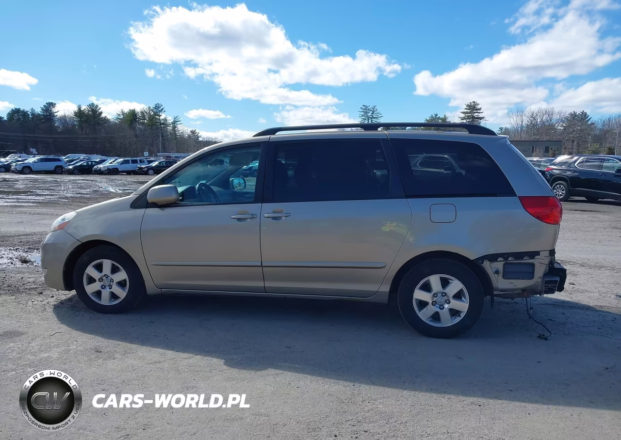 2010 Toyota Sienna Xle VIN:5TDYK4CC3AS335746 - 14