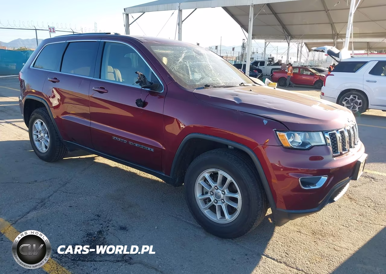 2018 Jeep Grand Cherokee Laredo 4X2