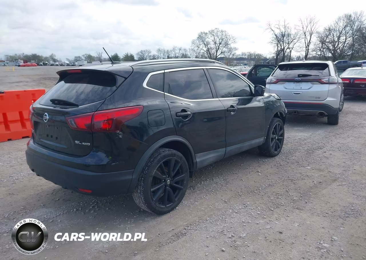 2017 Nissan Rogue Sport Sl VIN:JN1BJ1CR1HW103574 - 4