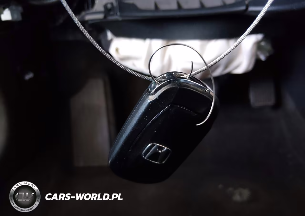 2023 Honda Civic Touring VIN:2HGFE1F95PH307517 - 11
