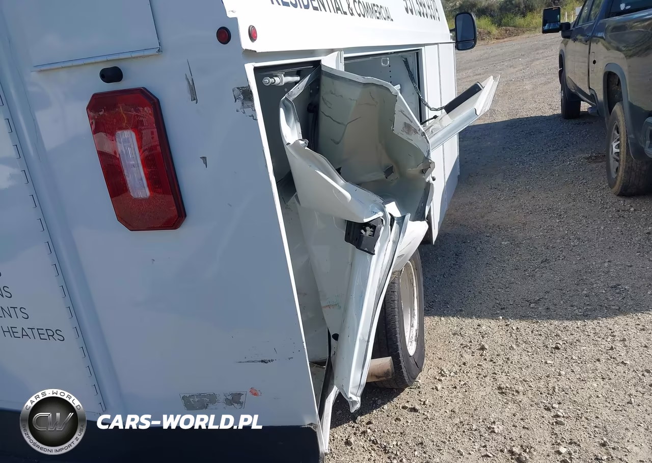 2019 Ford E-350 Cutaway VIN:1FDWE3F68KDC02052 - 14