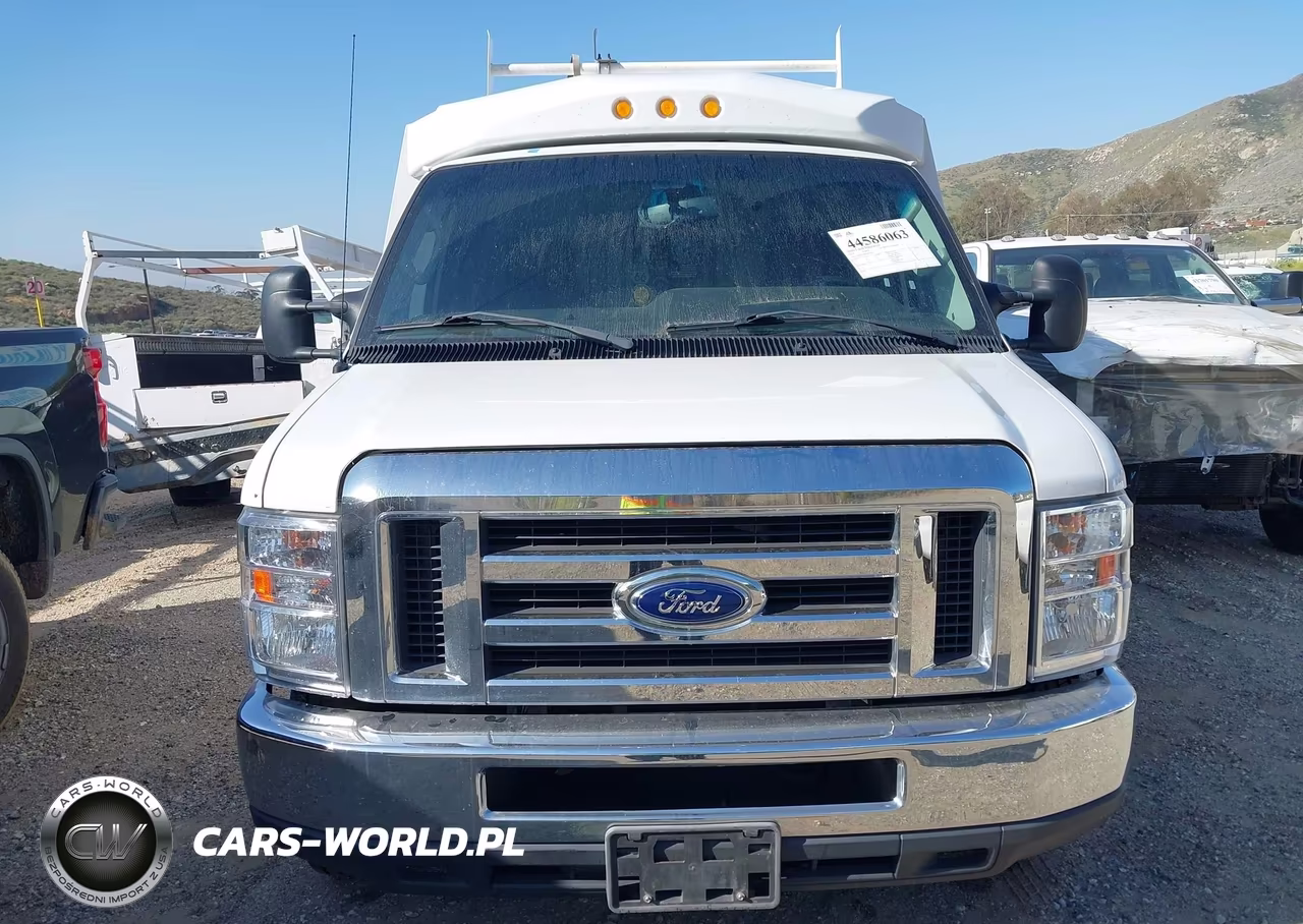 2019 Ford E-350 Cutaway VIN:1FDWE3F68KDC02052 - 16
