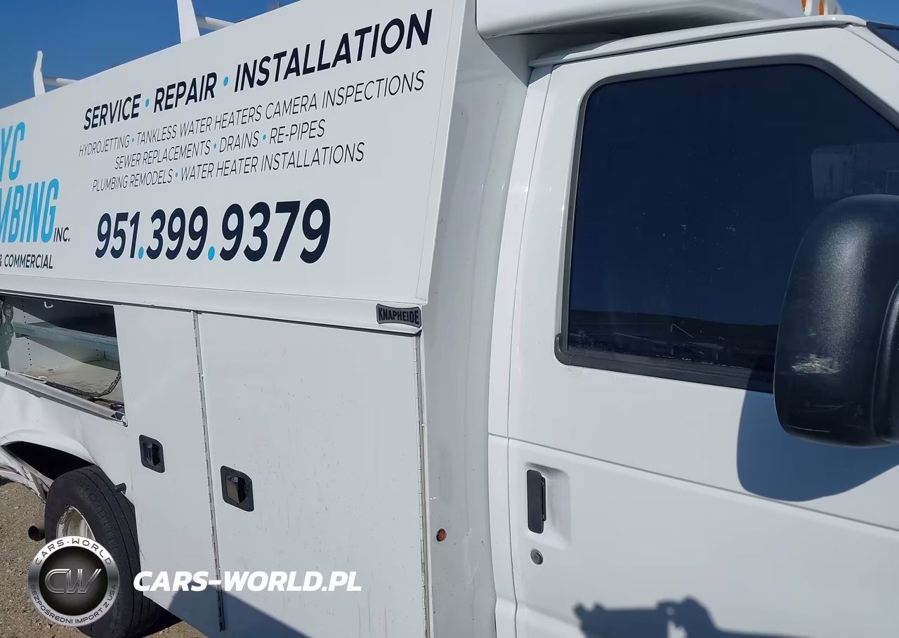 2019 Ford E-350 Cutaway VIN:1FDWE3F68KDC02052 - 17