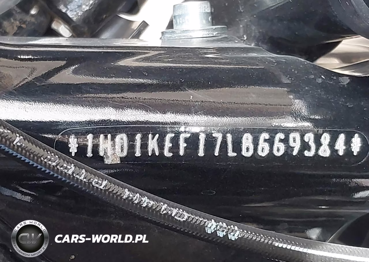 2020 Harley-Davidson Flhtk VIN:1HD1KEF17LB669384 - 10