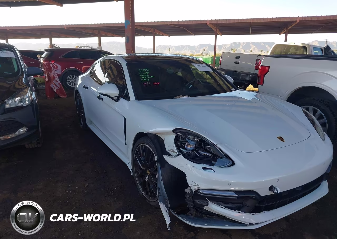 2019 Porsche Panamera 4