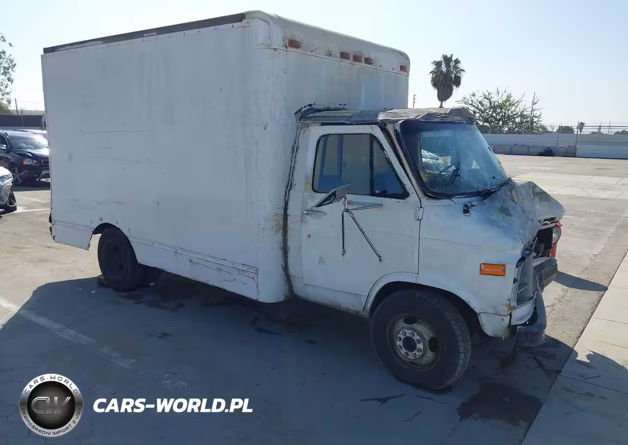 1982 GMC Cutaway Van G3500