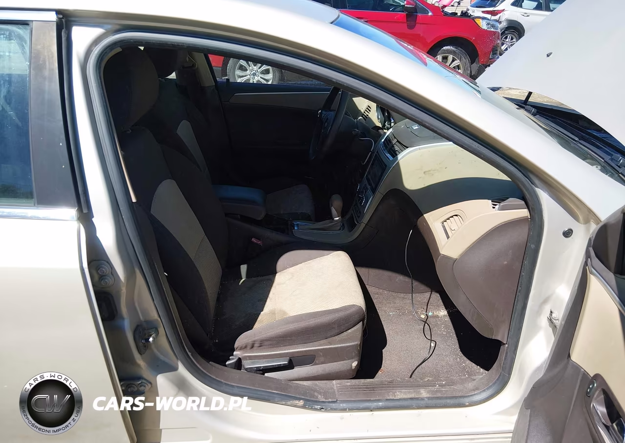 2010 Chevrolet Malibu Ls VIN:1G1ZB5EB0AF129825 - 5