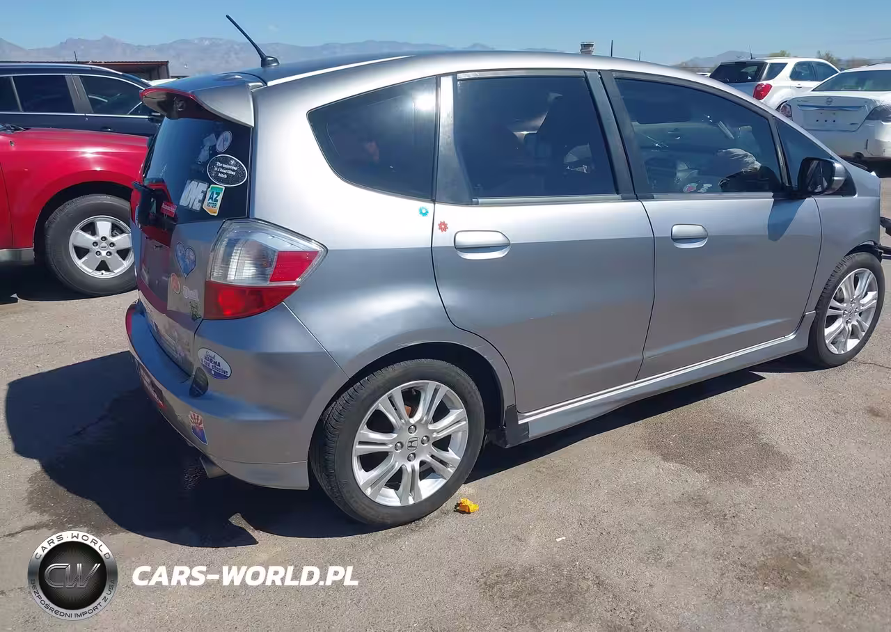 2009 Honda Fit Sport VIN:JHMGE88459S029418 - 4