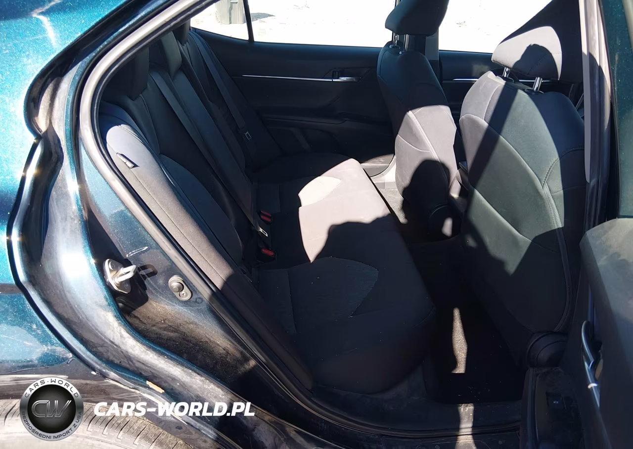 2019 Toyota Camry Le VIN:4T1B11HK8KU849589 - 8