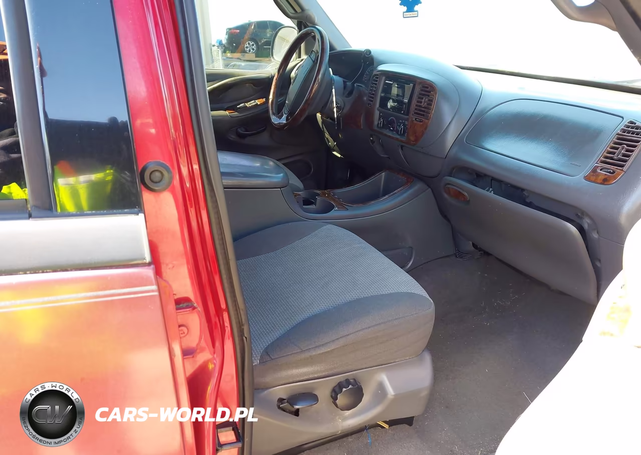 2000 Ford Expedition Xlt VIN:1FMRU1564YLA63705 - 5