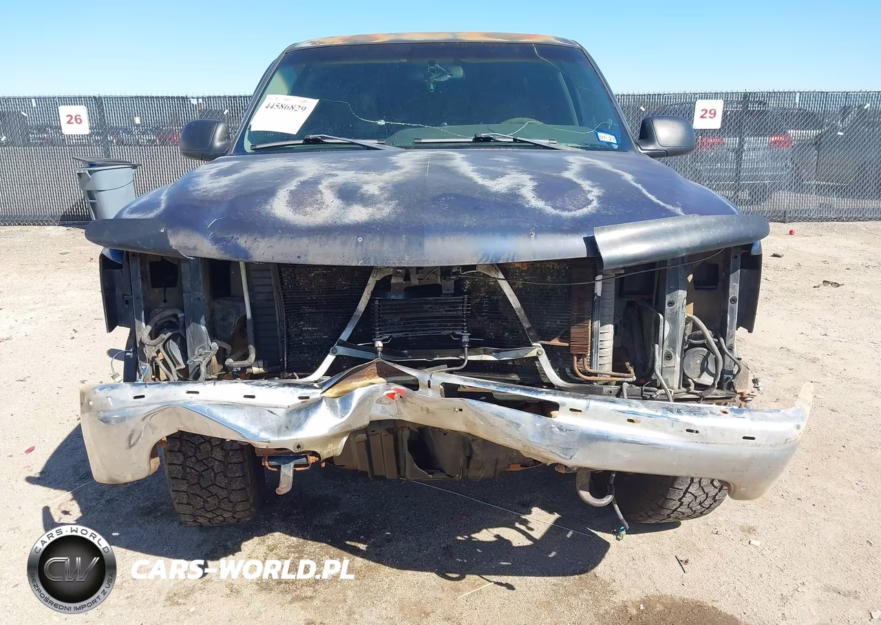 2003 Chevrolet Tahoe Ls VIN:1GNEK13V53R213398 - 12