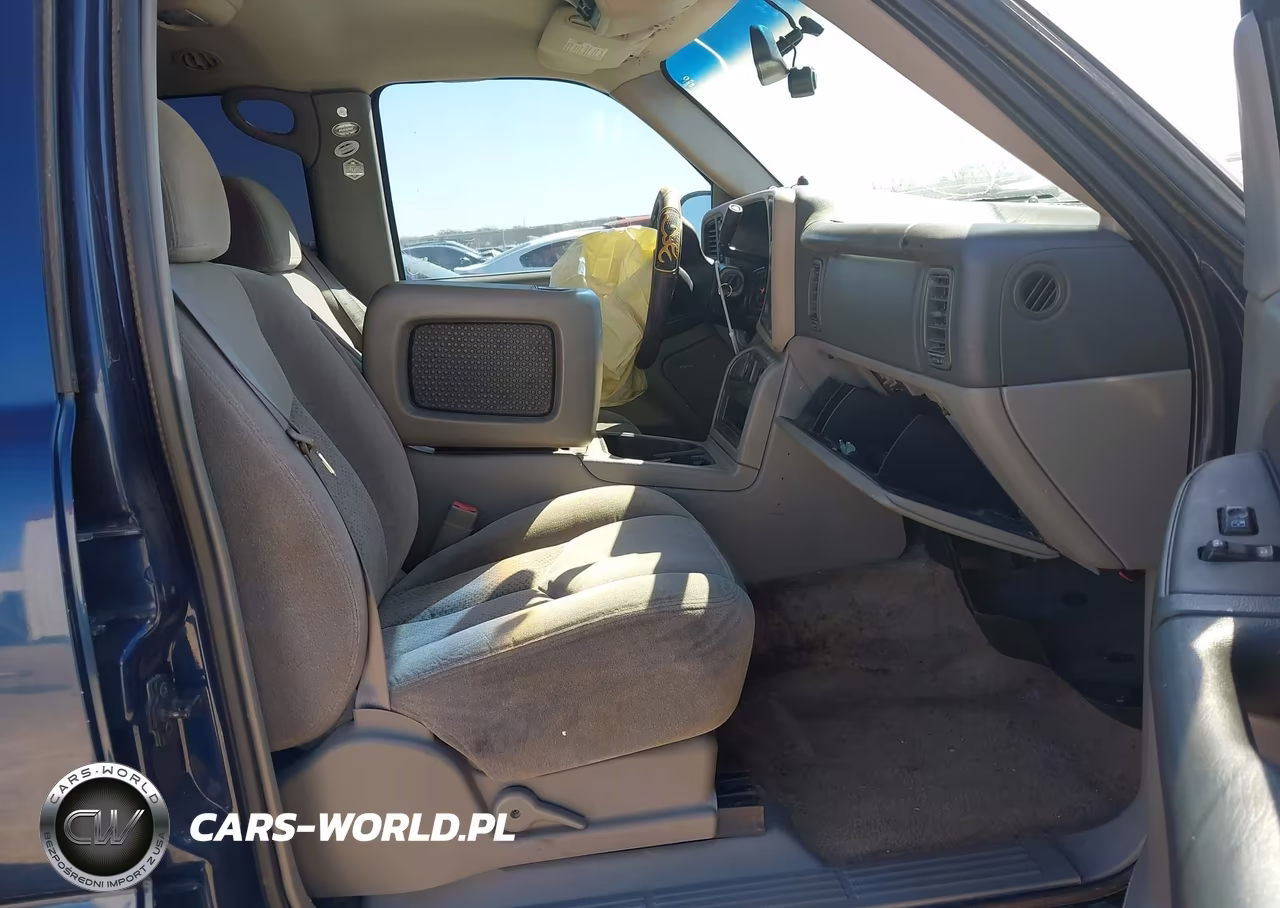 2003 Chevrolet Tahoe Ls VIN:1GNEK13V53R213398 - 4