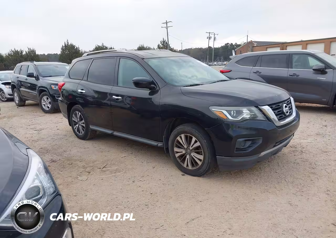2017 Nissan Pathfinder S