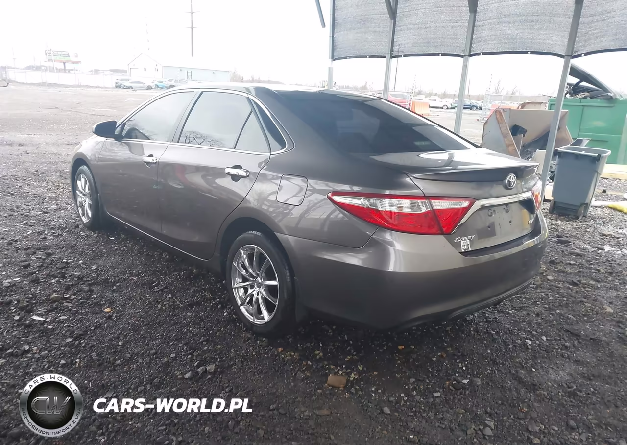 2015 Toyota Camry Se VIN:4T1BF1FK2FU053690 - 3