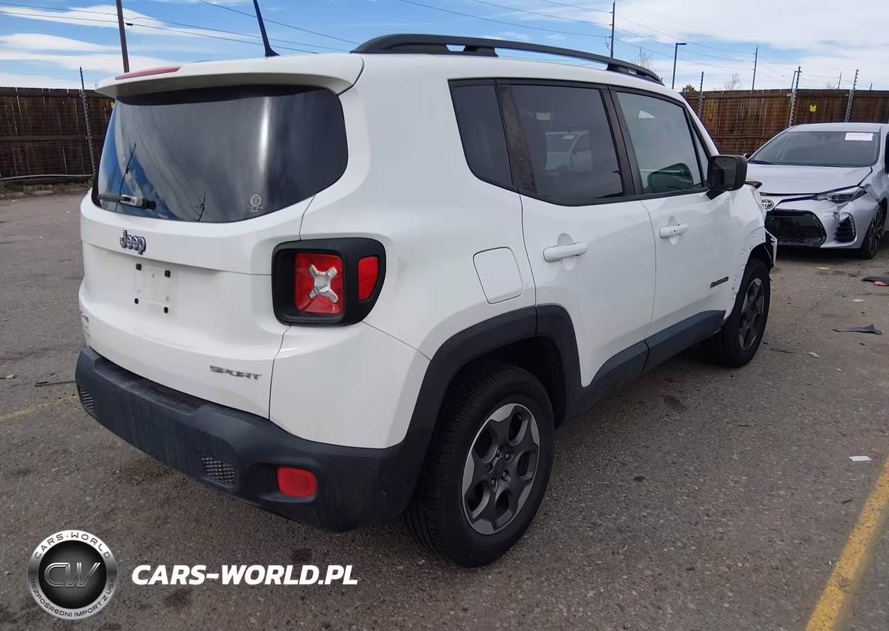 2016 Jeep Renegade Sport VIN:ZACCJBAT5GPE14166 - 4