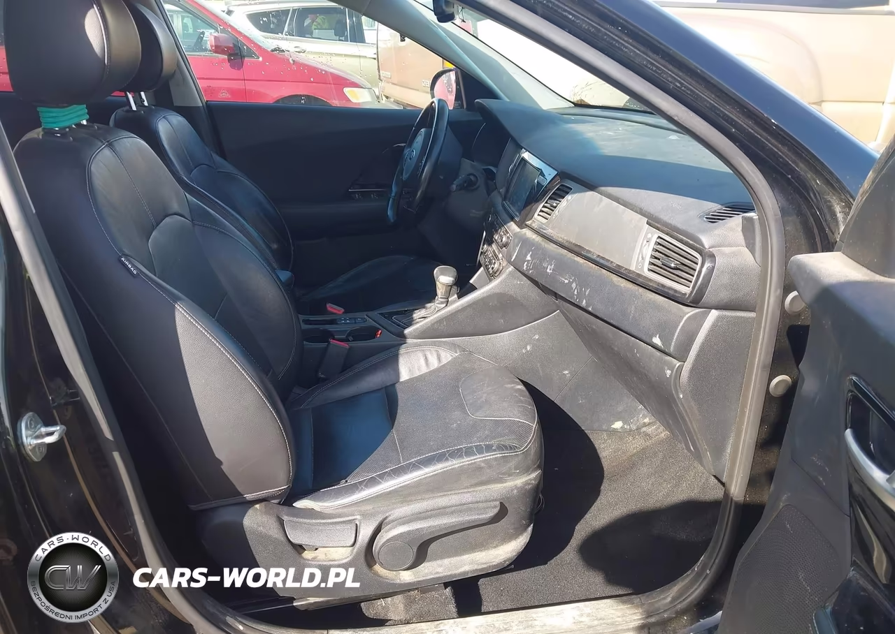 2019 Kia Niro Plug-In Hybrid Ex Premium VIN:KNDCC3LD6K5253480 - 5
