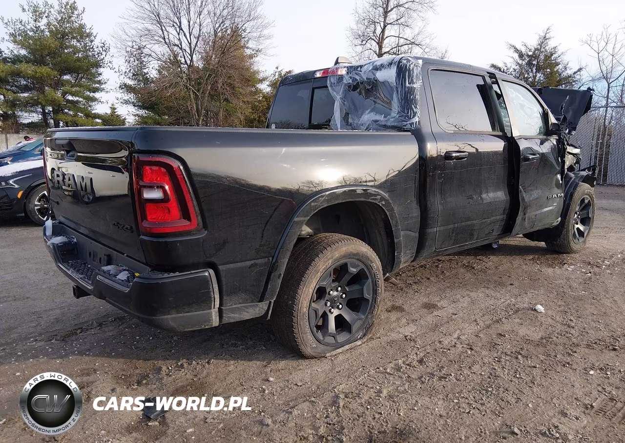 2025 Ram 1500 Big Horn 4X4 5'7 Box VIN:1C6RRFFG6SN579710 - 4