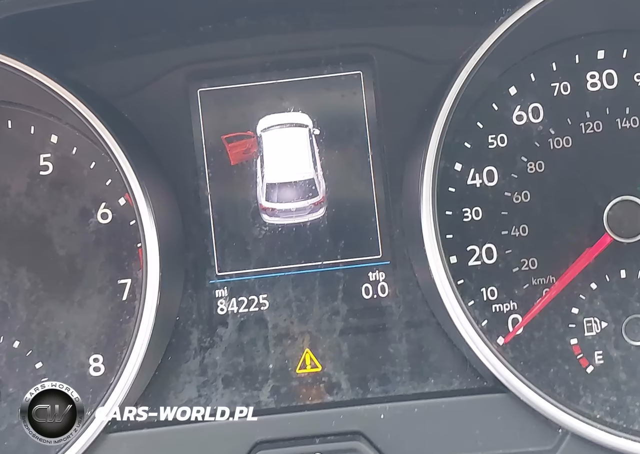 2018 Volkswagen Tiguan 2.0T S VIN:3VV1B7AX9JM170165 - 15