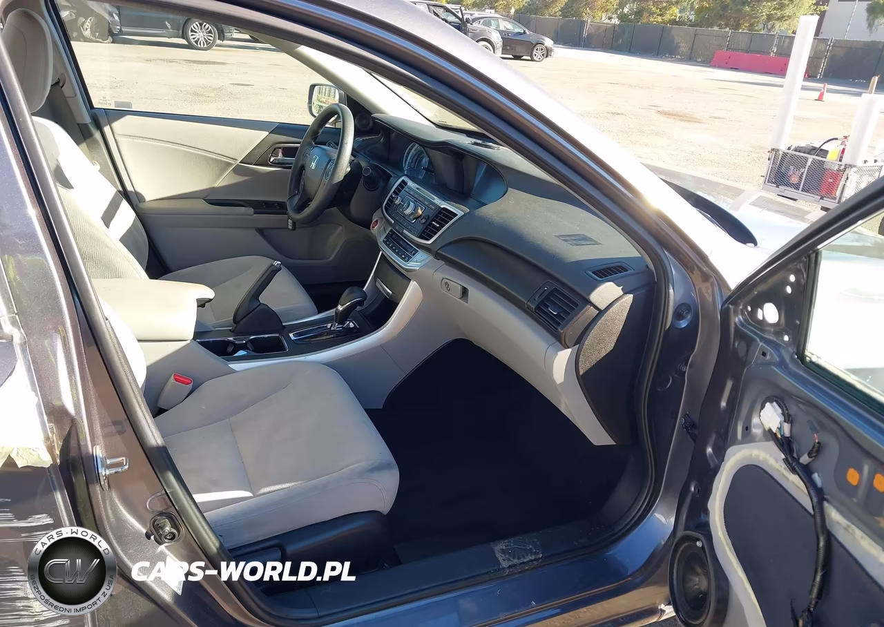 2015 Honda Accord Ex VIN:1HGCR2F74FA032117 - 5