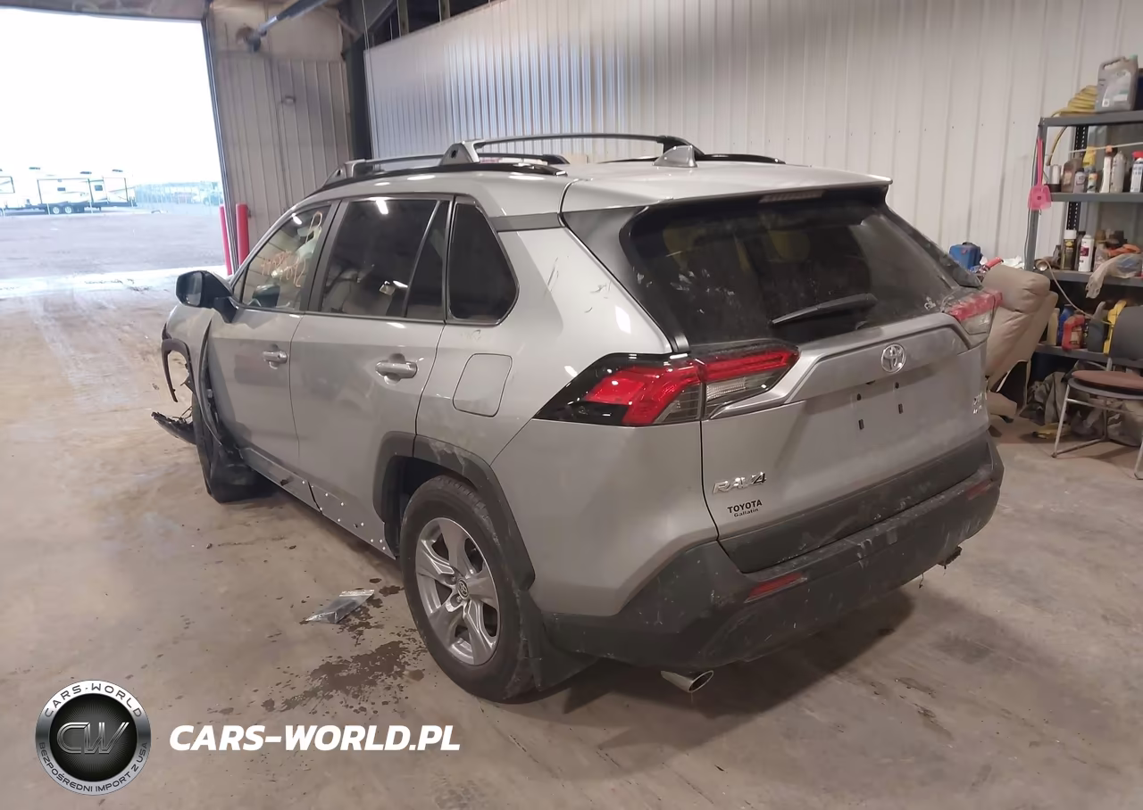 2025 Toyota Rav4 Xle VIN:2T3P1RFV1SW599718 - 3