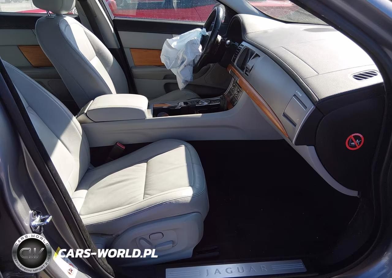 2009 Jaguar Xf Luxury VIN:SAJWA05B49HR43767 - 5