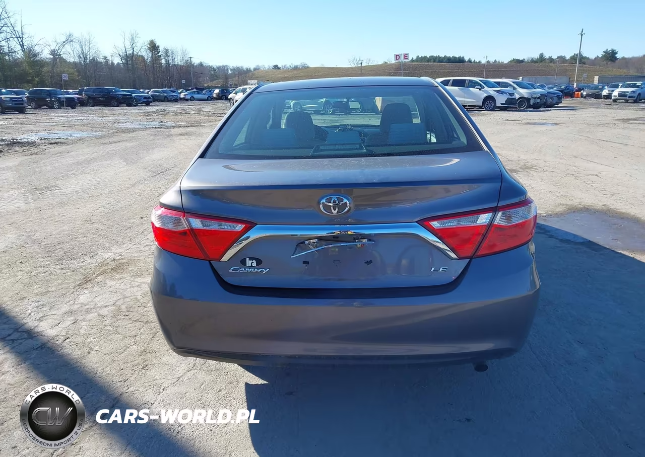 2017 Toyota Camry Le VIN:4T1BF1FK0HU294568 - 17