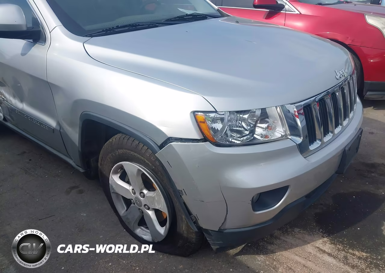 2011 Jeep Grand Cherokee Laredo VIN:1J4RS4GG5BC745754 - 12