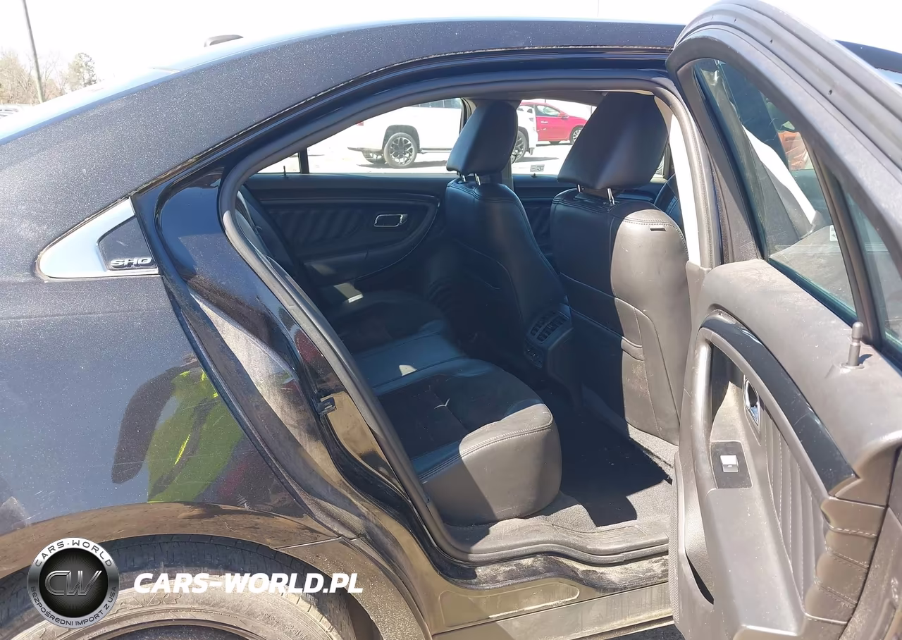 2010 Ford Taurus Sho VIN:1FAHP2KT1AG103489 - 8