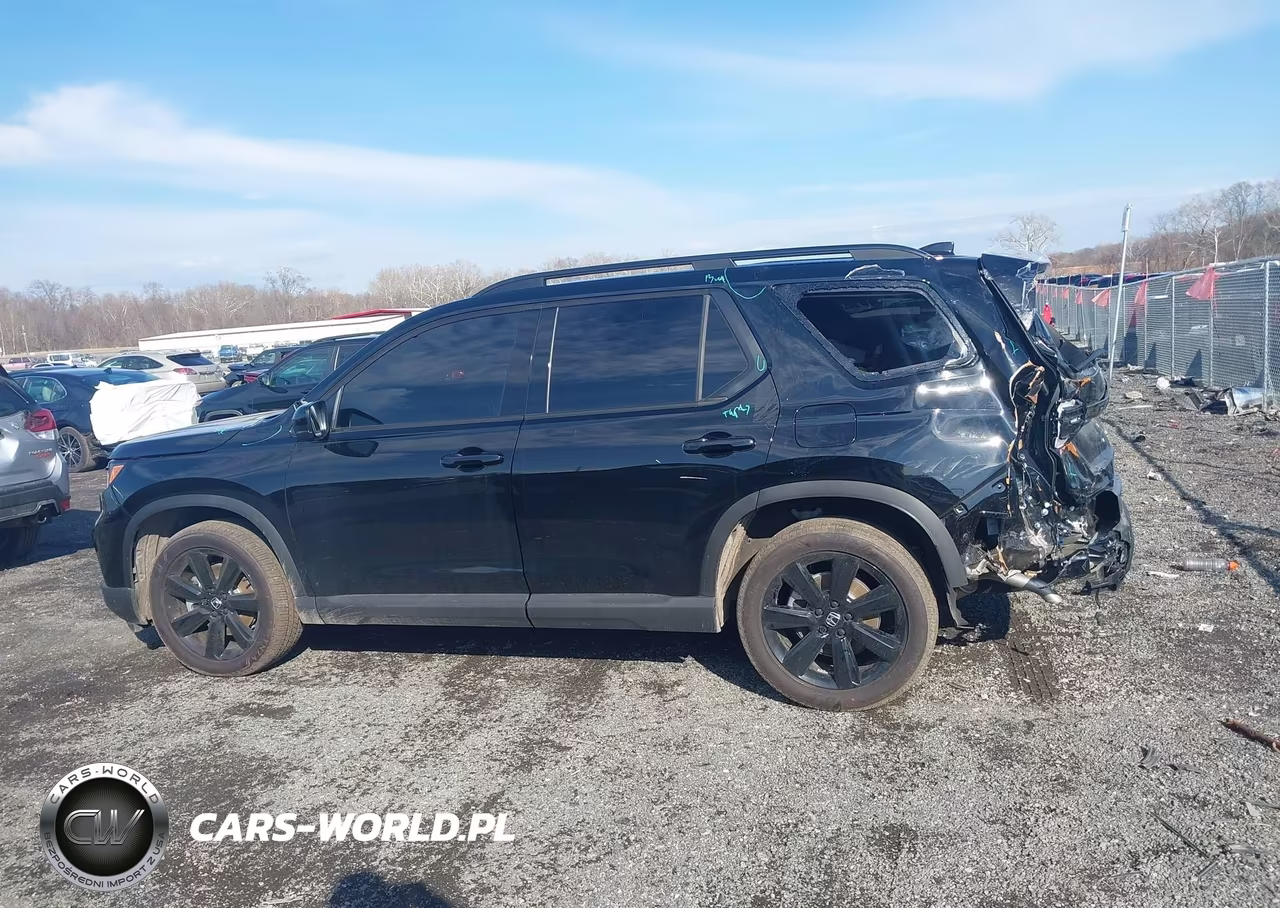 2025 Honda Pilot Black VIN:5FNYG1H91SB177118 - 14