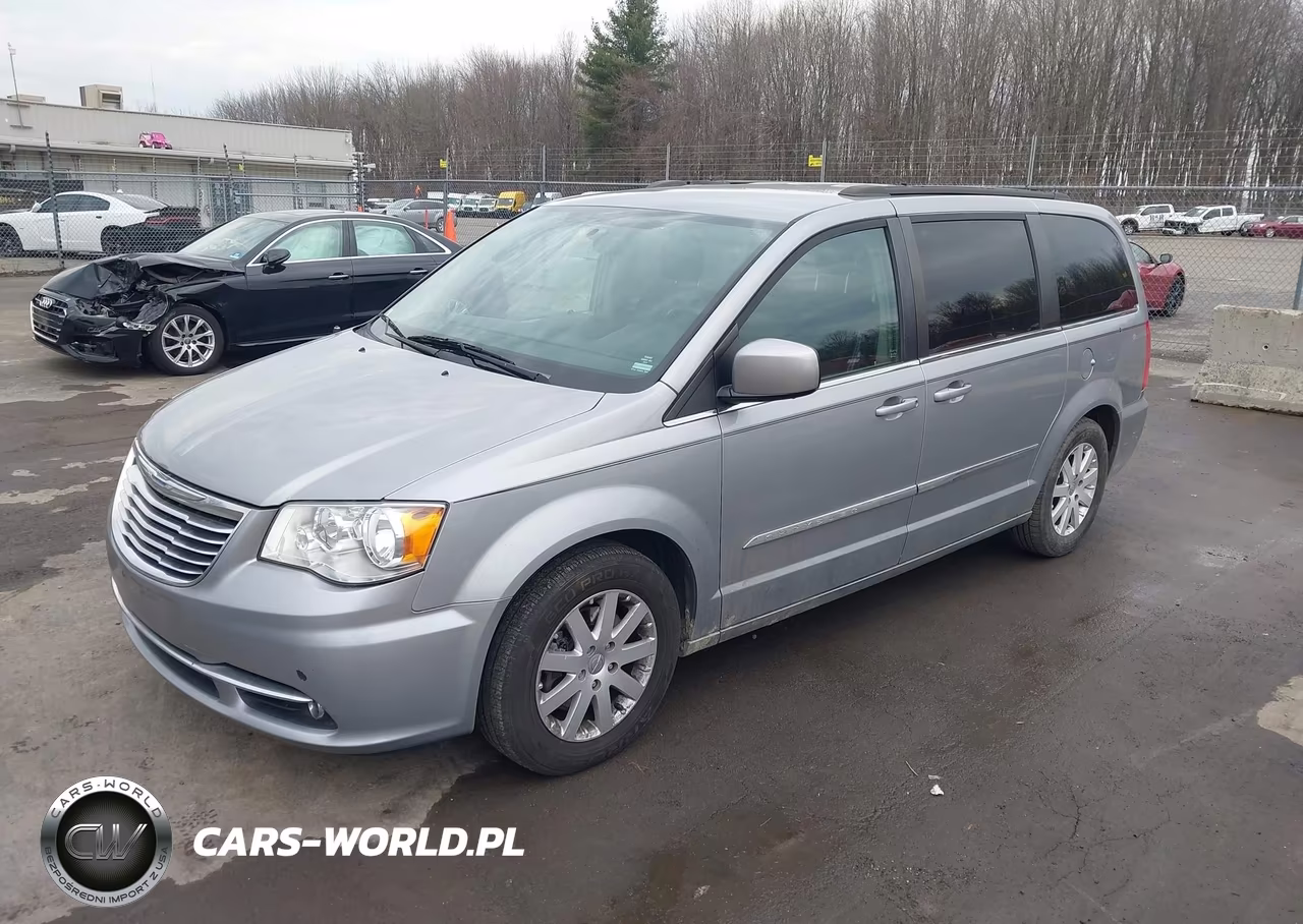 2015 Chrysler Town & Country Touring VIN:2C4RC1BG8FR636615 - 2