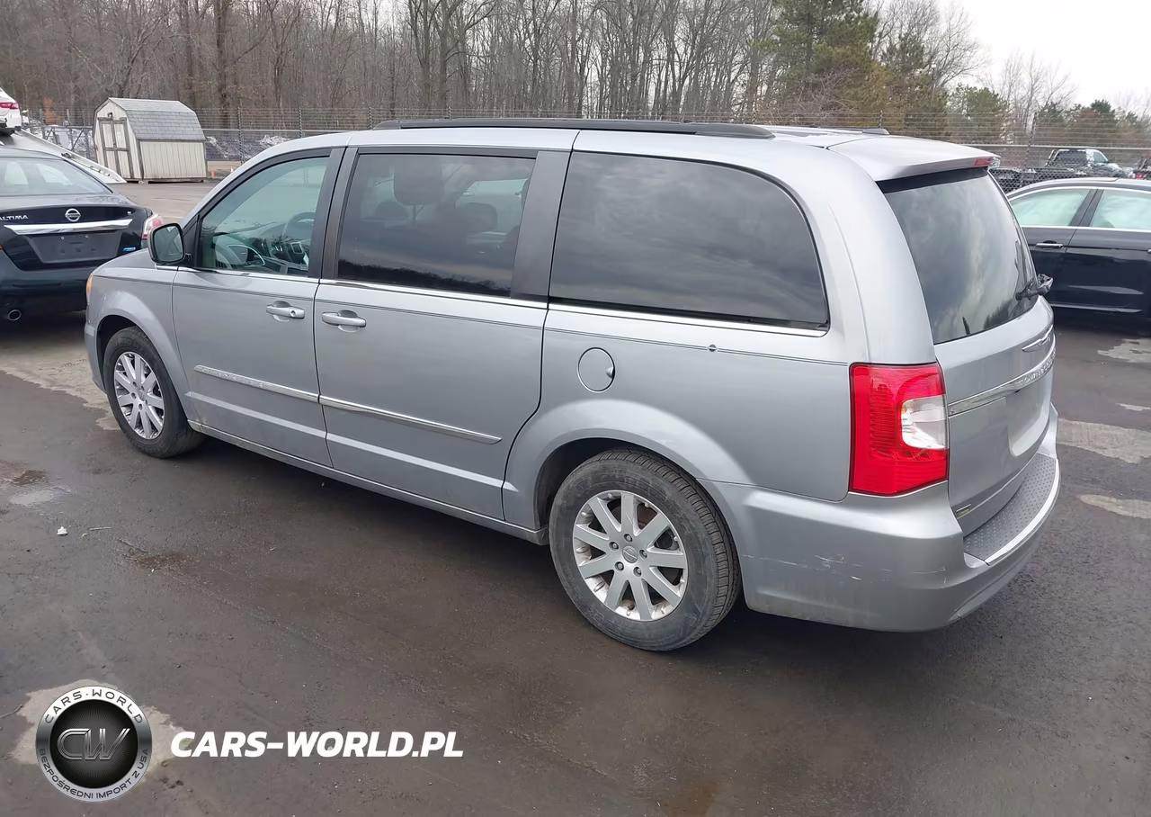 2015 Chrysler Town & Country Touring VIN:2C4RC1BG8FR636615 - 3
