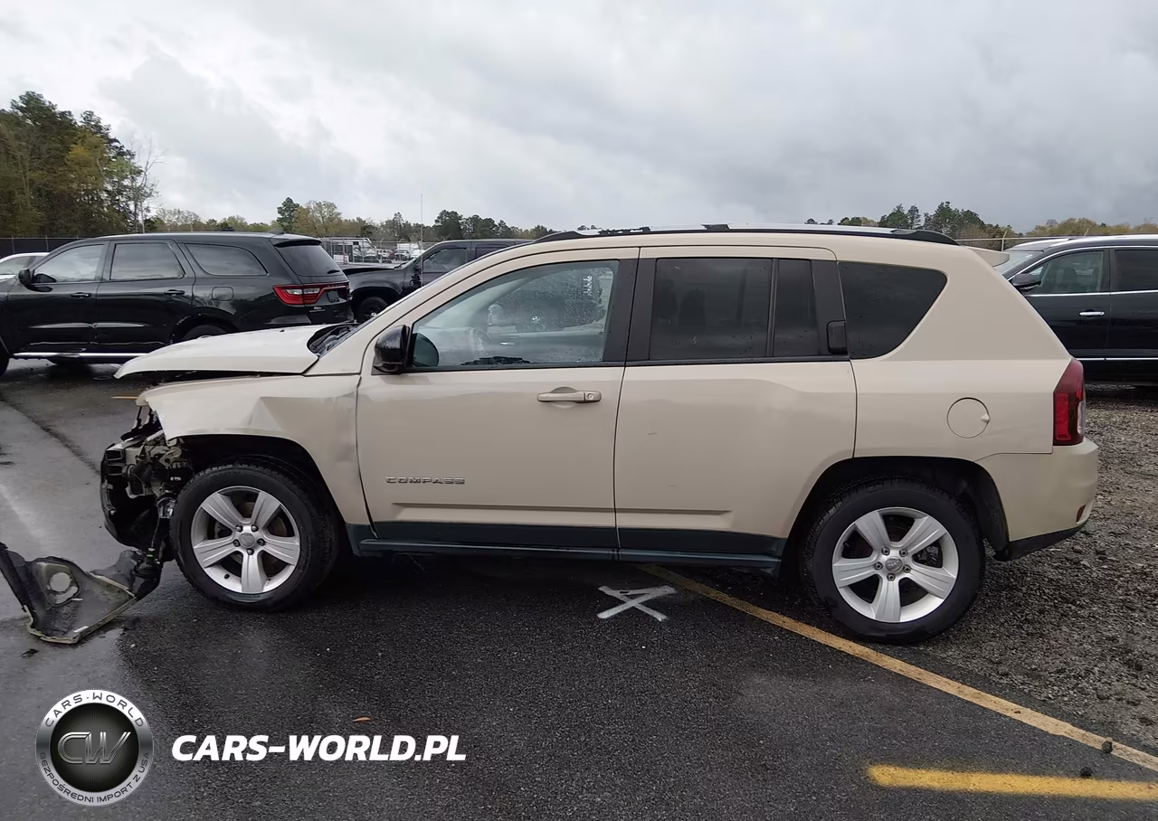2017 Jeep Compass Sport 4X4 VIN:1C4NJDBB2HD154433 - 14
