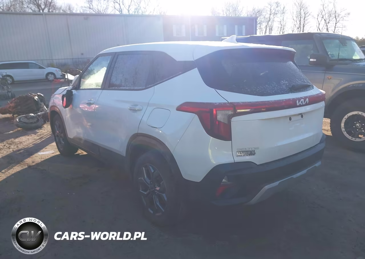 2025 Kia Seltos Lx VIN:KNDEPCAAXS7811115 - 3