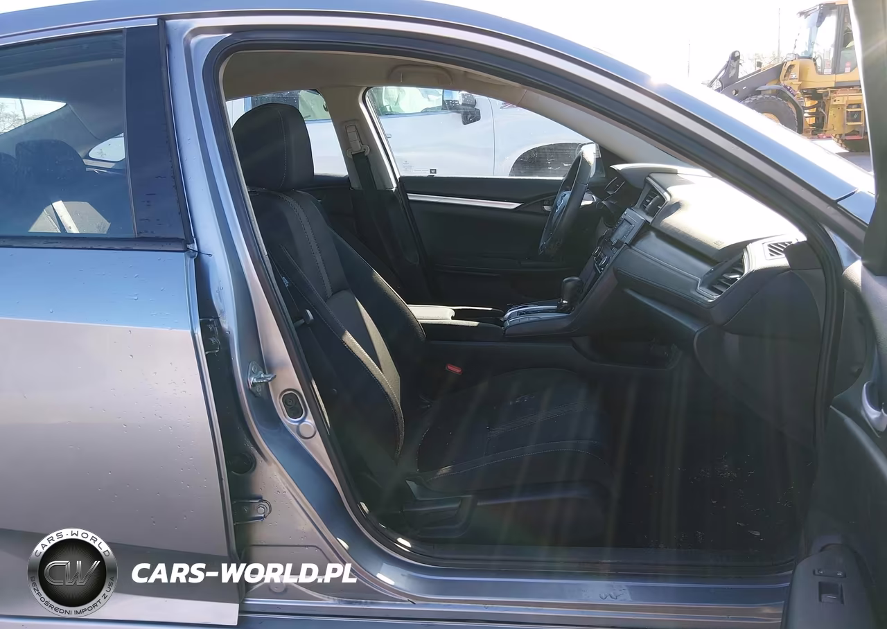 2017 Honda Civic Lx VIN:19XFC2F5XHE055087 - 5