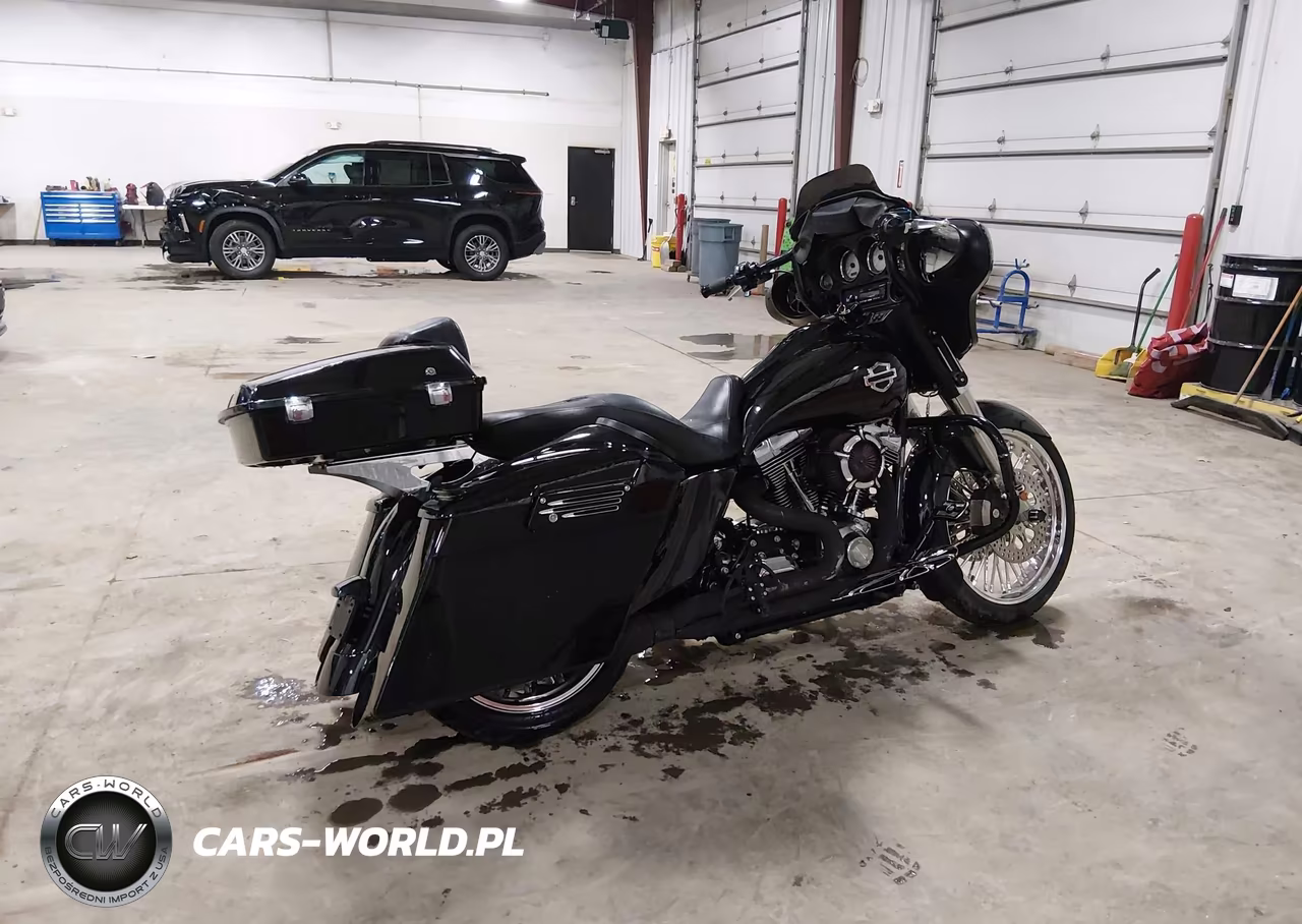 2009 Harley-Davidson Flhx VIN:1HD1KB4199Y675727 - 4