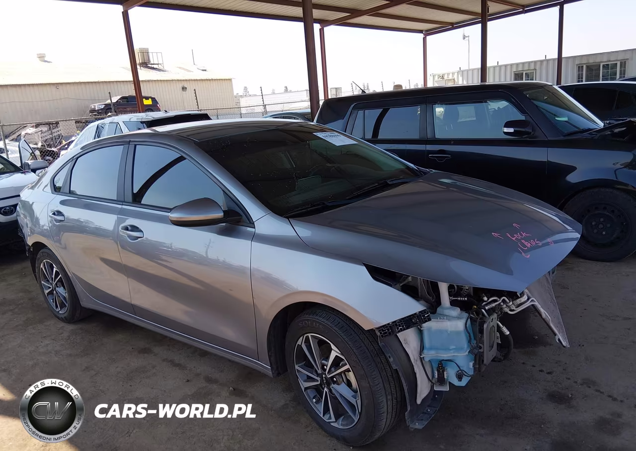 2024 Kia Forte Lxs VIN:3KPF24AD7RE725757 - 14