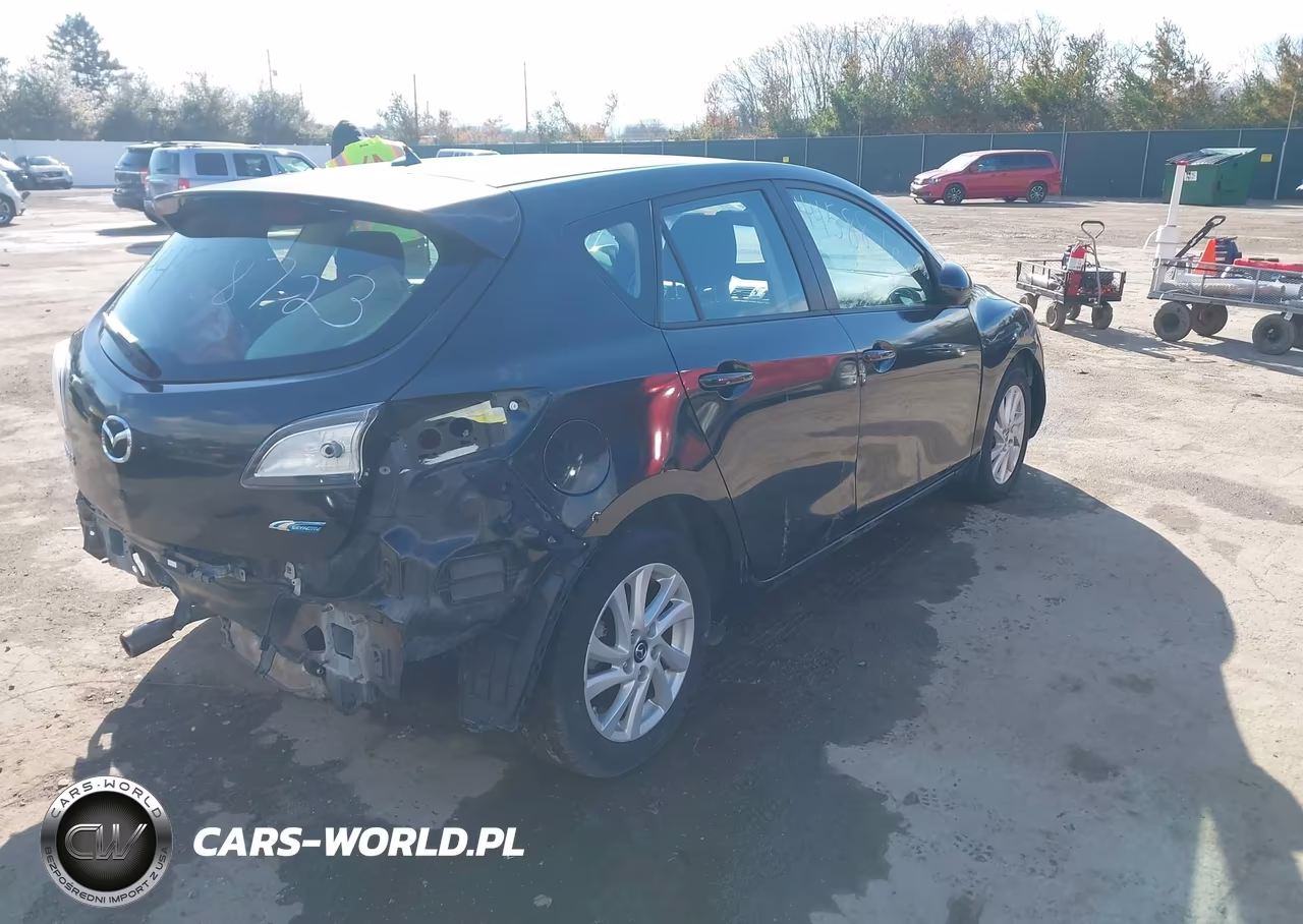 2013 Mazda Mazda3 I Touring VIN:JM1BL1LP8D1817473 - 4