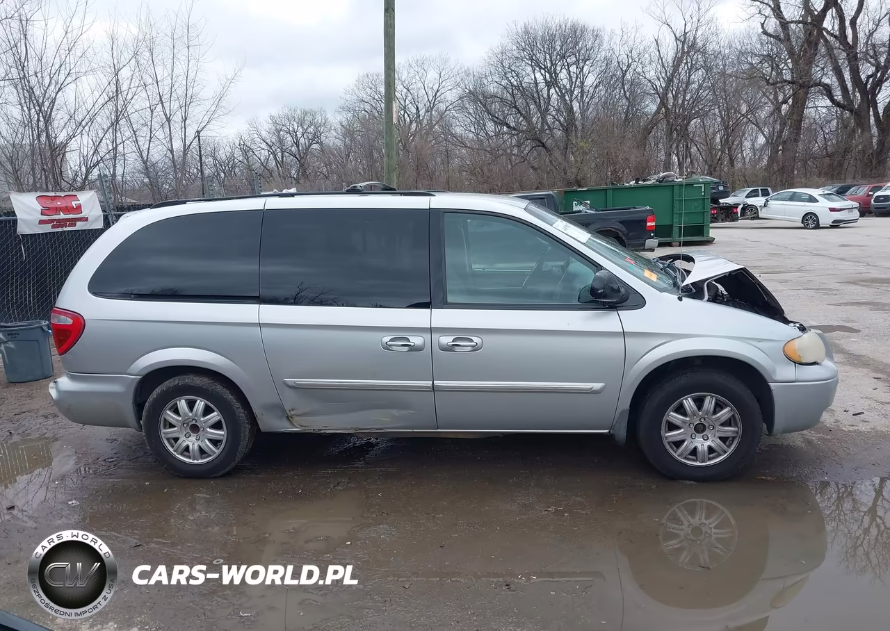 2007 Chrysler Town & Country Touring VIN:2A4GP54L77R137264 - 14
