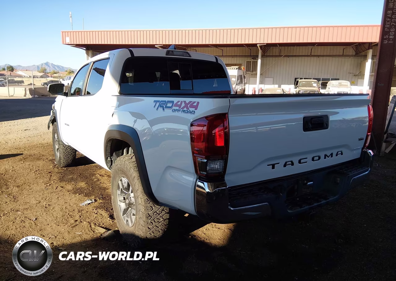 2017 Toyota Tacoma Trd Off Road VIN:5TFCZ5AN6HX067537 - 3